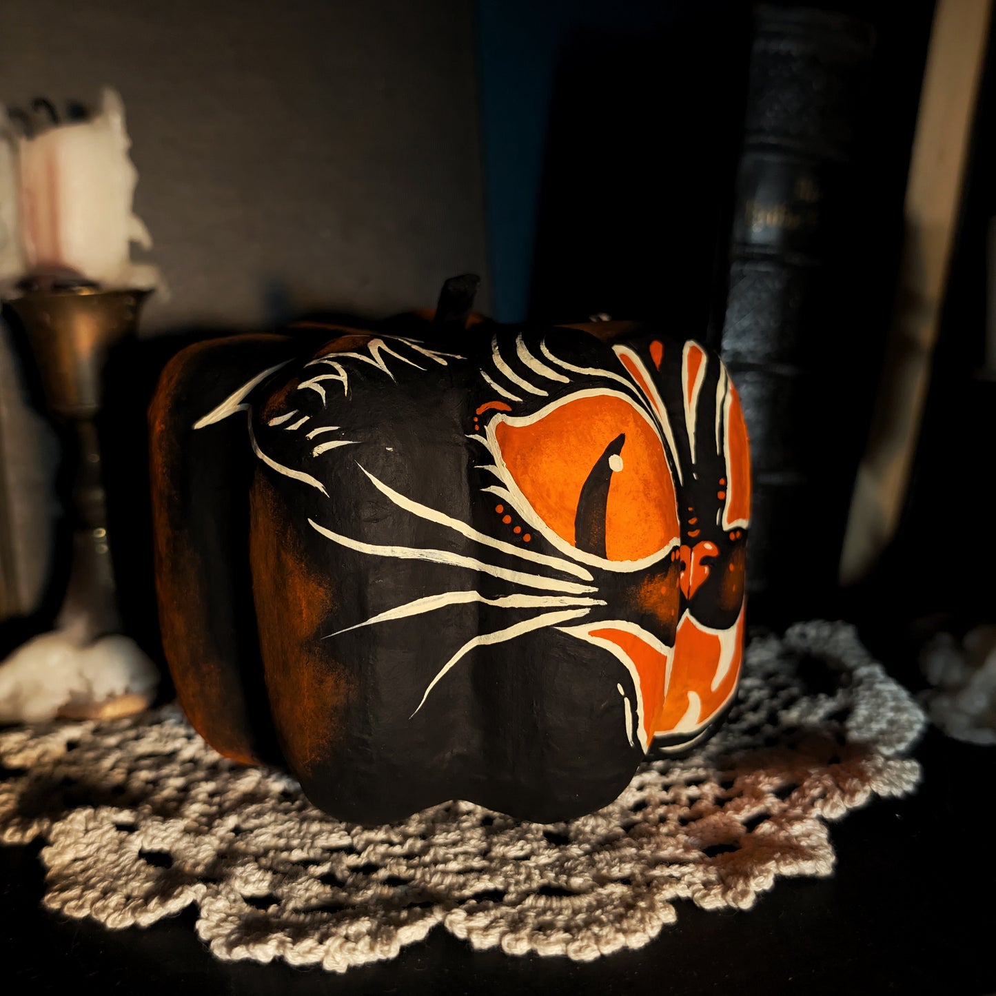 Sassy Cat Pumpkin BB Decoration
