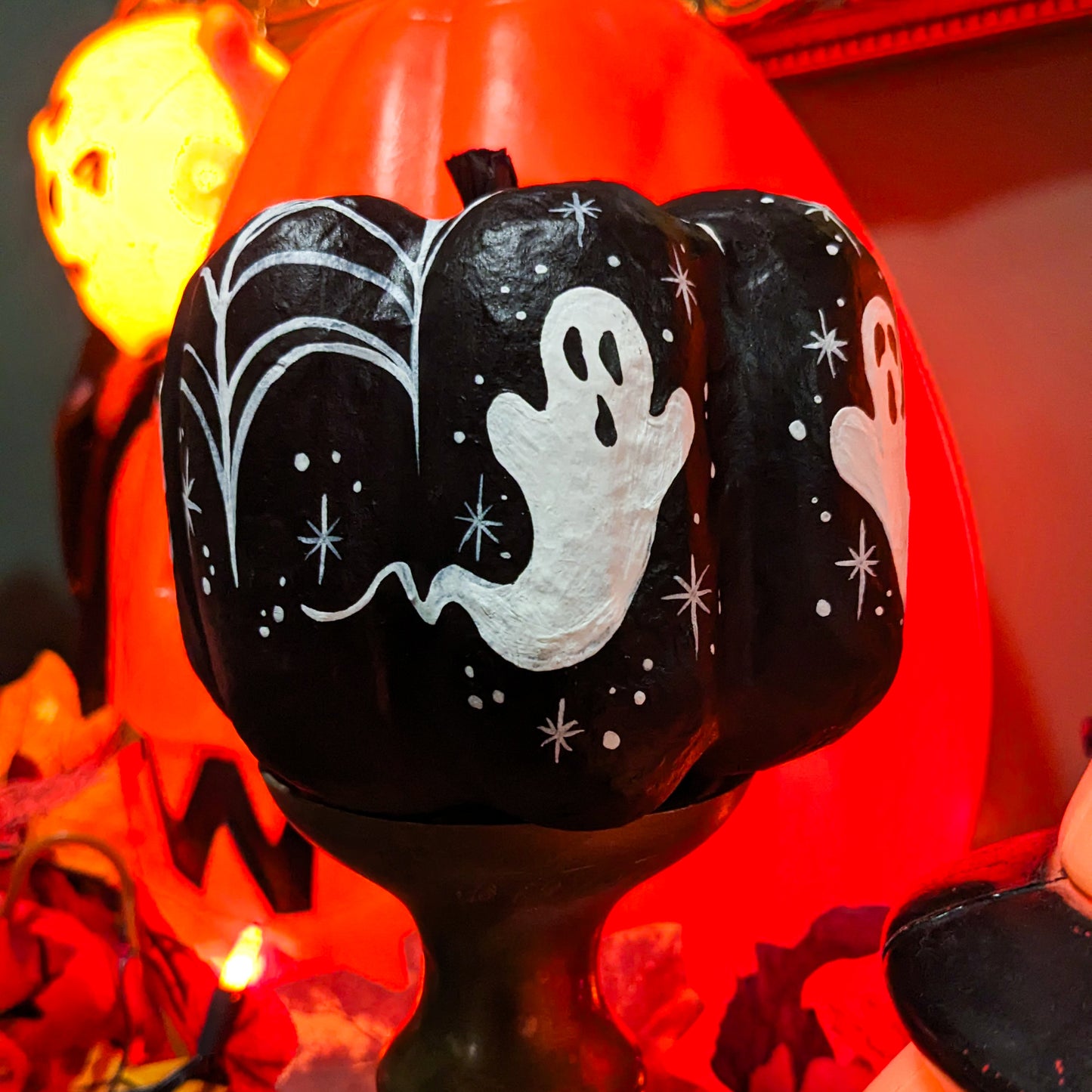 Webby Ghosts Pumpkin BB Decoration