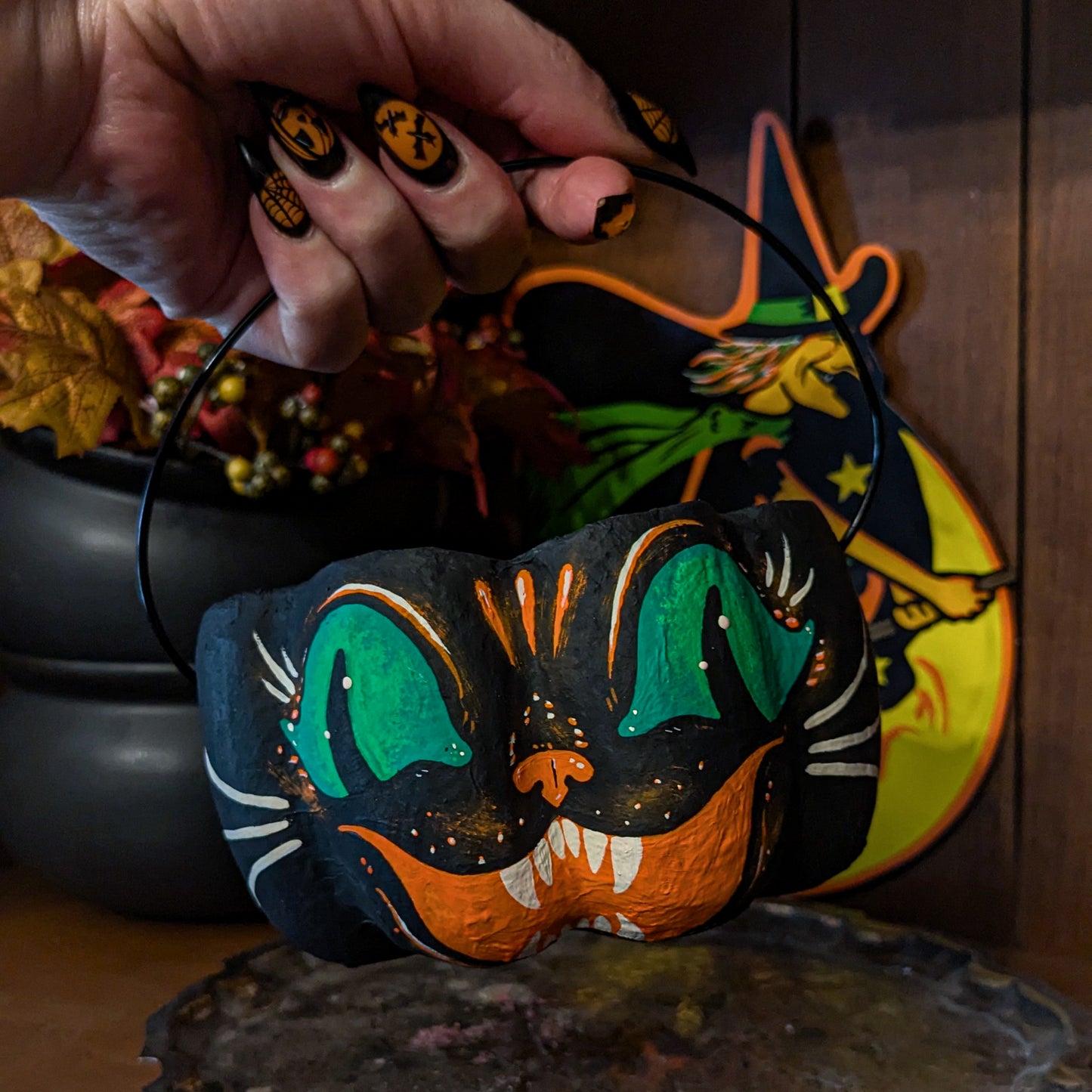 Small Scaredy Cat Paper Mache Treat Bucket