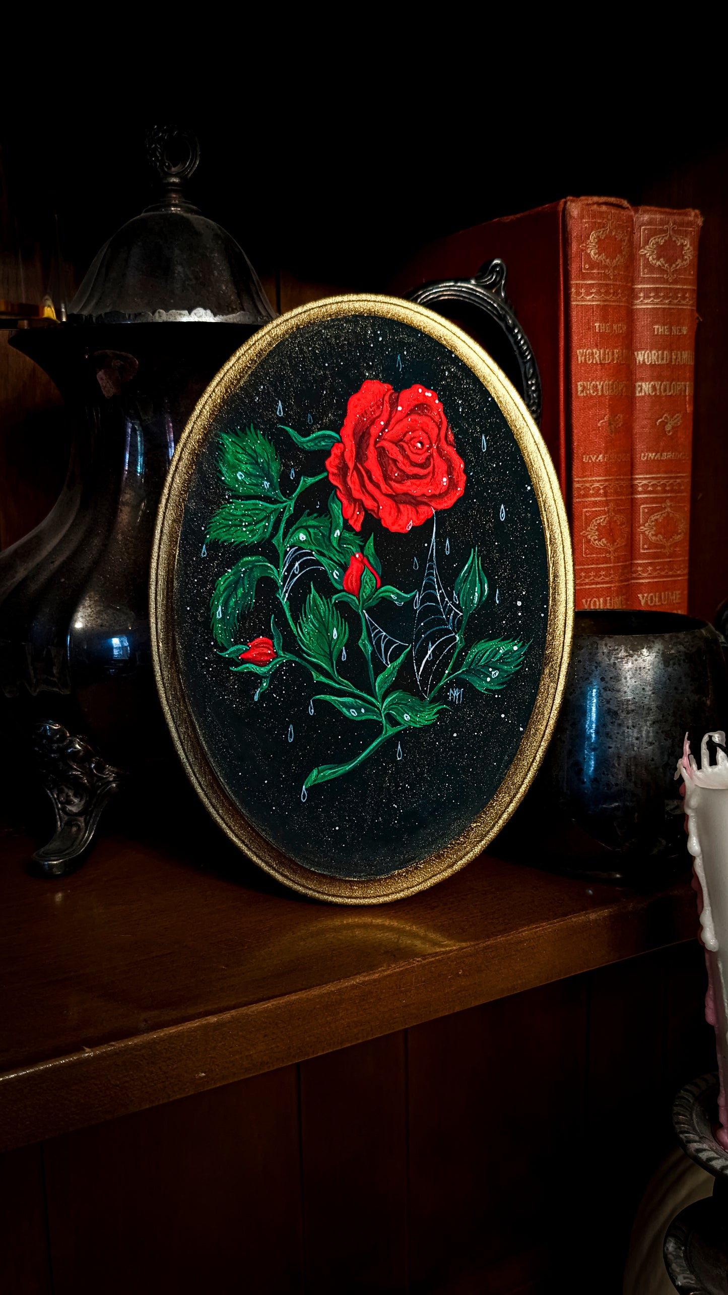 Webbed Rose Wood Mounted Print - Oval